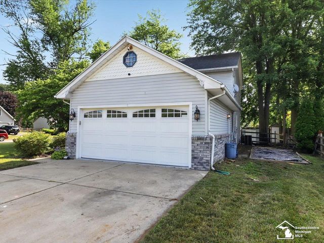 6716 Bennington Road, Temperance, MI 48182