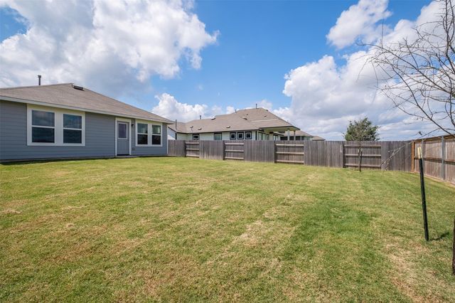 217 Spiny Lizard LN, San Marcos, TX 78666