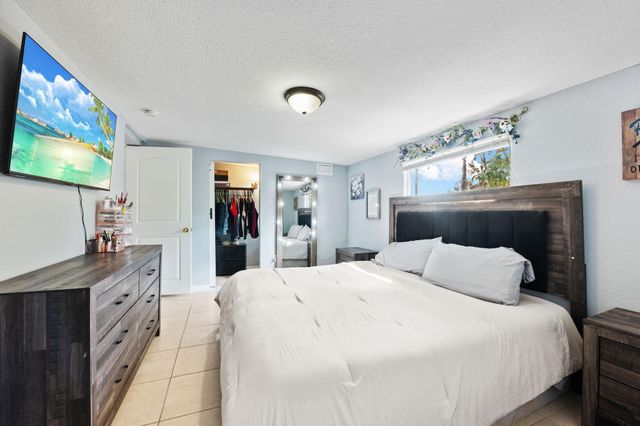 5554 SW 6th Street, Margate, FL 33068