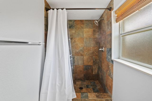 5554 SW 6th Street, Margate, FL 33068