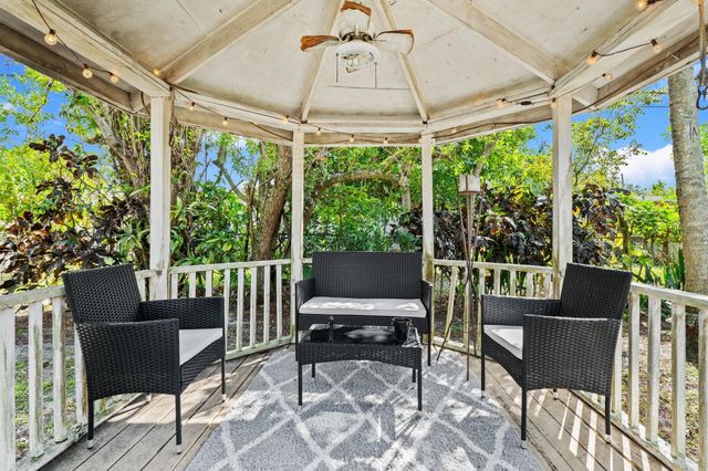 5554 SW 6th Street, Margate, FL 33068