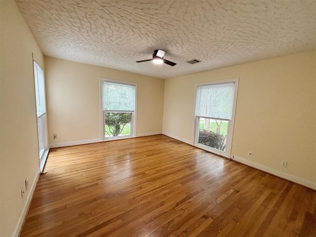 6719 Meadowlawn Street, Houston, TX 77023