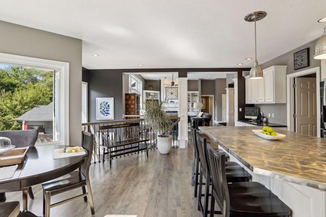 3832 Fairway Terrace, Woodbury, MN 55125