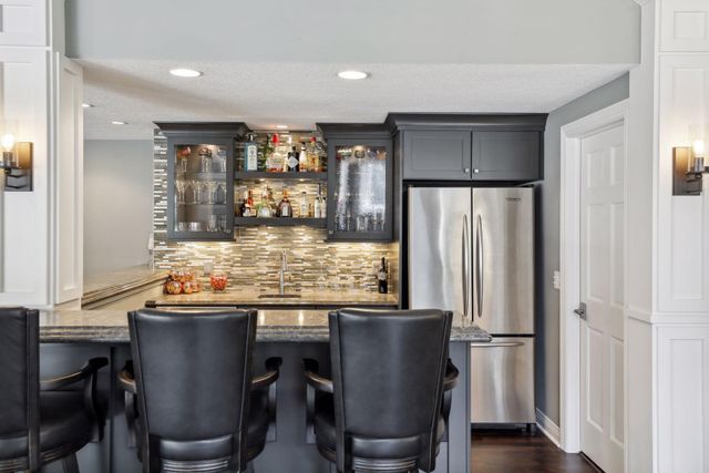 3832 Fairway Terrace, Woodbury, MN 55125