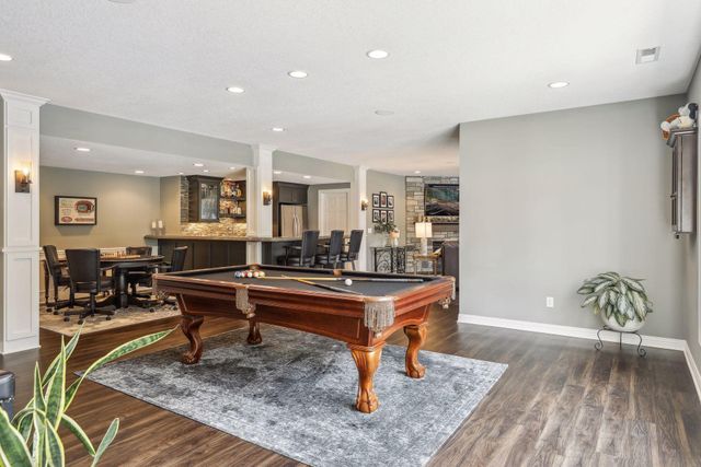 3832 Fairway Terrace, Woodbury, MN 55125