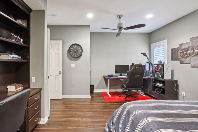 3832 Fairway Terrace, Woodbury, MN 55125