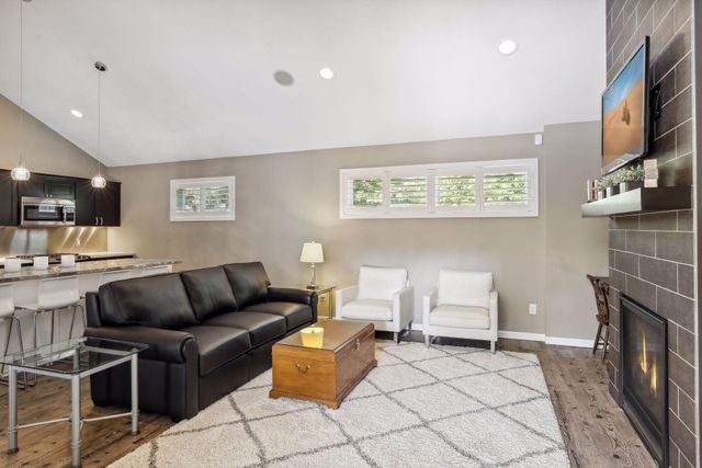 3832 Fairway Terrace, Woodbury, MN 55125