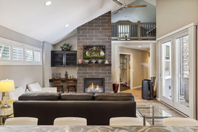 3832 Fairway Terrace, Woodbury, MN 55125