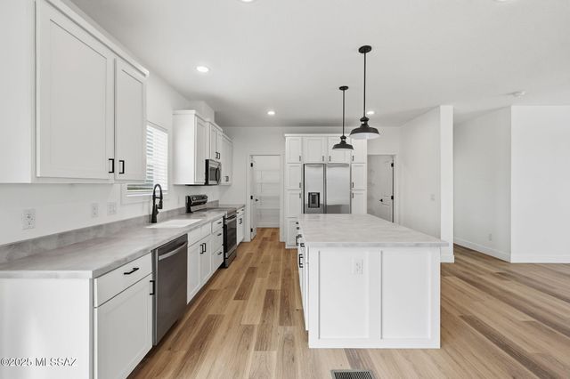 6362 N Van Ark Road, Tucson, AZ 85743