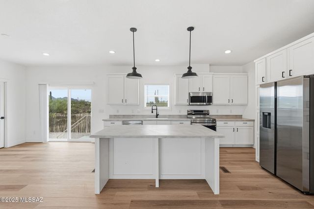 6362 N Van Ark Road, Tucson, AZ 85743