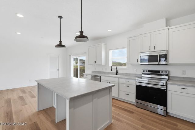 6362 N Van Ark Road, Tucson, AZ 85743