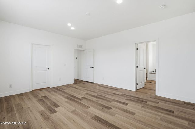 6362 N Van Ark Road, Tucson, AZ 85743