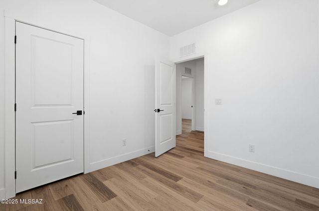 6362 N Van Ark Road, Tucson, AZ 85743