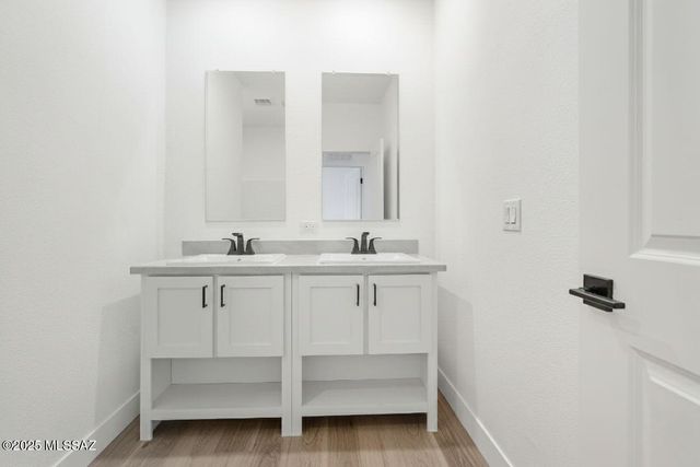 6362 N Van Ark Road, Tucson, AZ 85743