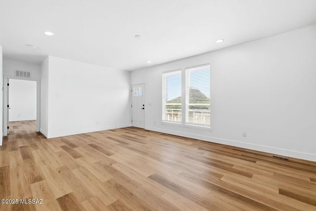 6362 N Van Ark Road, Tucson, AZ 85743