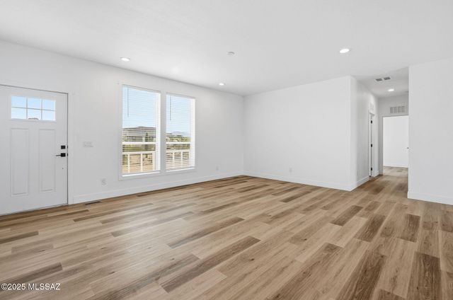 6362 N Van Ark Road, Tucson, AZ 85743