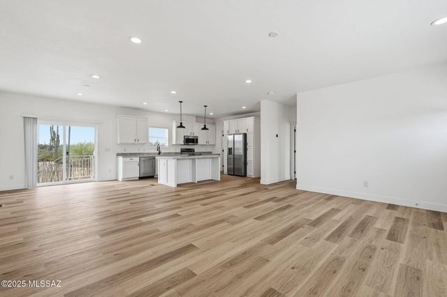 6362 N Van Ark Road, Tucson, AZ 85743