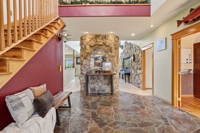 23422 Broken Lance Ln, Liberty Lake, WA 99019