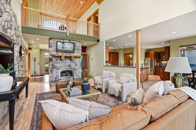 23422 Broken Lance Ln, Liberty Lake, WA 99019
