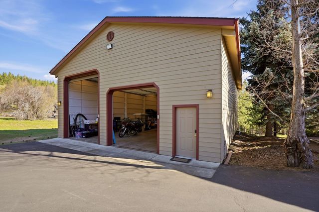 23422 Broken Lance Ln, Liberty Lake, WA 99019