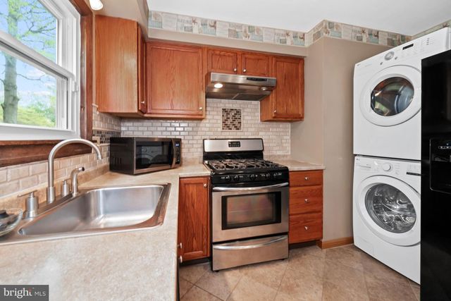 1025 S GERALD DR, Newark, DE 19713