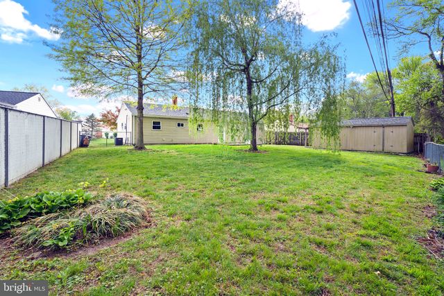 1025 S GERALD DR, Newark, DE 19713