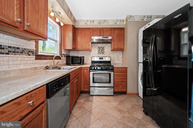 1025 S GERALD DR, Newark, DE 19713