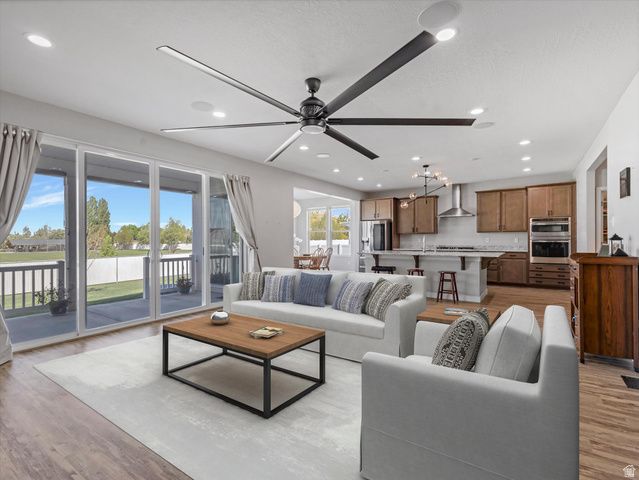 719 N 3500 W ST, Layton, UT 84041