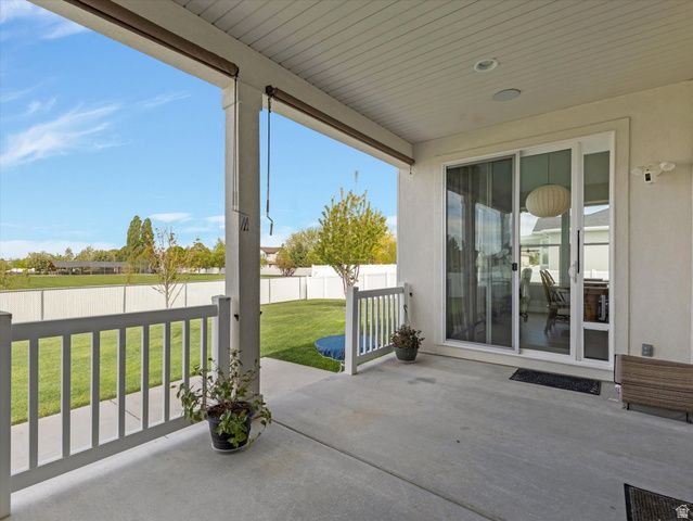 719 N 3500 W ST, Layton, UT 84041