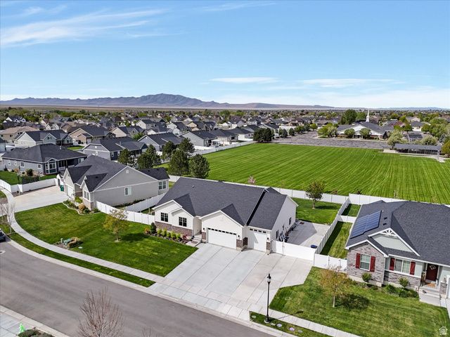 719 N 3500 W ST, Layton, UT 84041