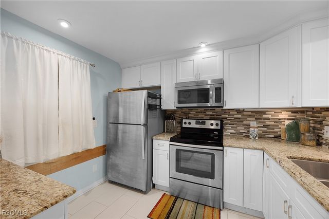 1031 Pine Isle LN 1031, Naples, FL 34112