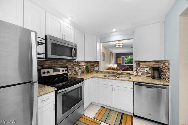 1031 Pine Isle LN 1031, Naples, FL 34112