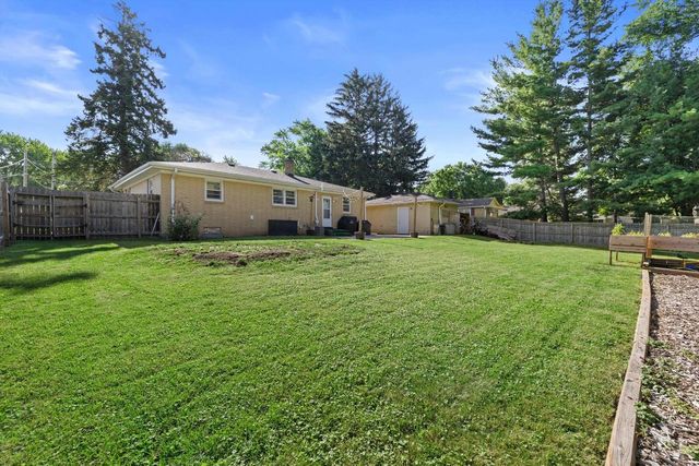 1408 Meadowlane AVENUE, Mount Pleasant, WI 53406