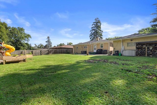 1408 Meadowlane AVENUE, Mount Pleasant, WI 53406