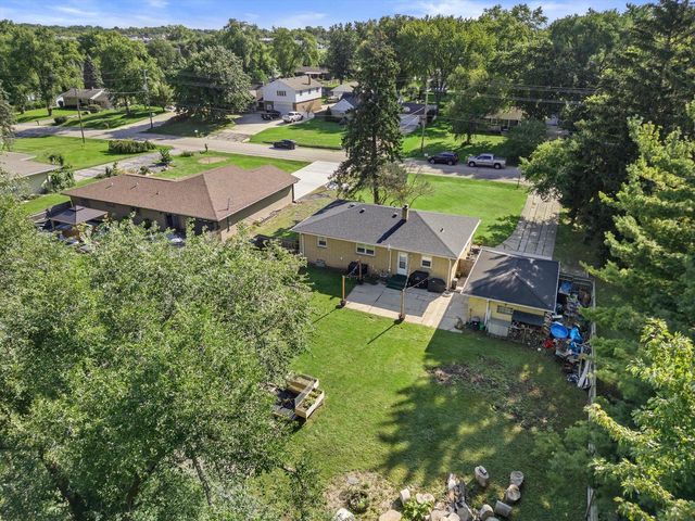 1408 Meadowlane AVENUE, Mount Pleasant, WI 53406