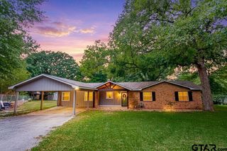 105 Grass Knoll Dr., Hideaway, TX 75771