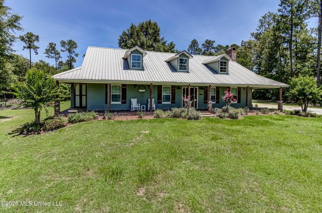 17242 E Spring Lake Drive, Vancleave, MS 39565