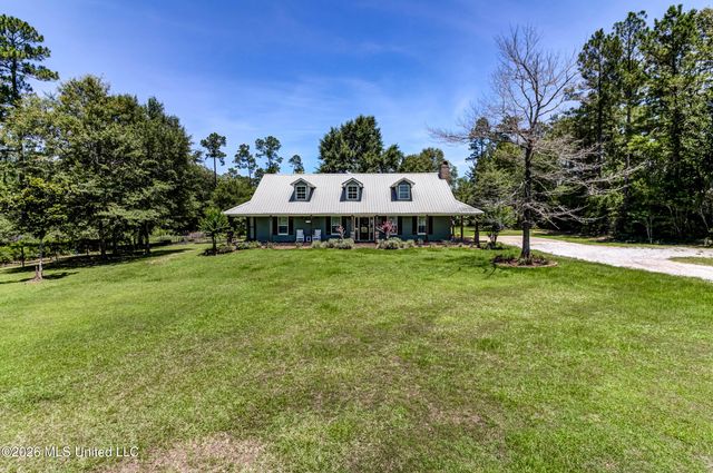 17242 E Spring Lake Drive, Vancleave, MS 39565