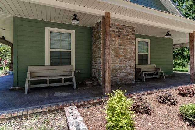 17242 E Spring Lake Drive, Vancleave, MS 39565