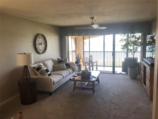 462 BOUCHELLE DRIVE 201, New Smyrna Beach, FL 32169
