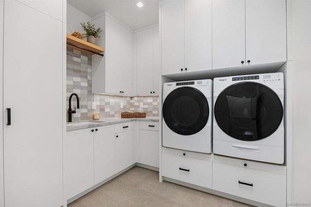 7554 Cabrillo Ave., La Jolla, CA 92037