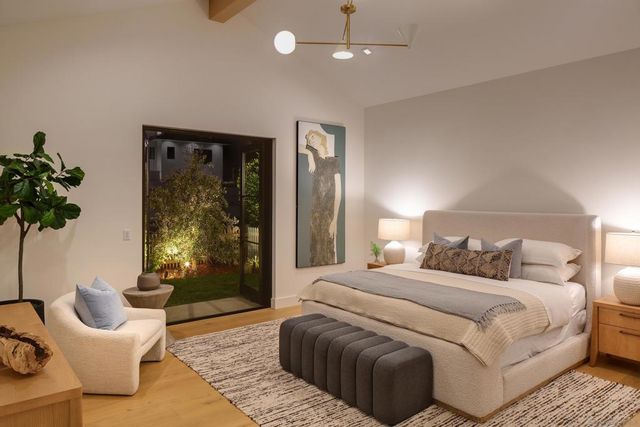 7554 Cabrillo Ave., La Jolla, CA 92037