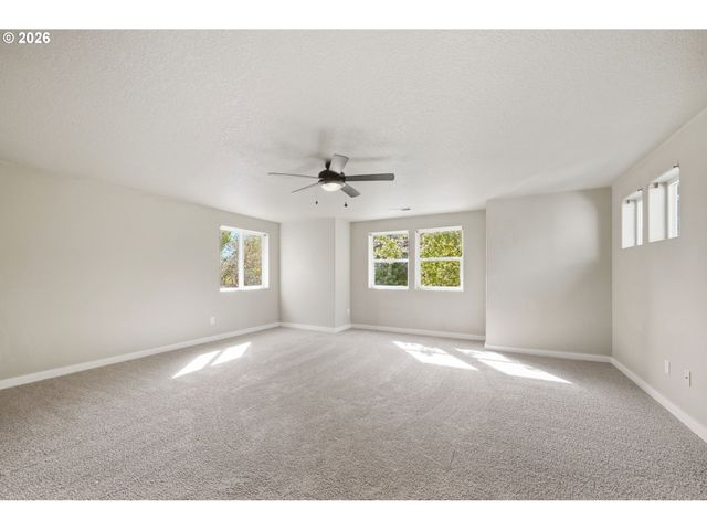 2465 PARK VIEW Dr, Eugene, OR 97408
