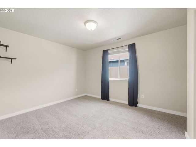 2465 PARK VIEW Dr, Eugene, OR 97408