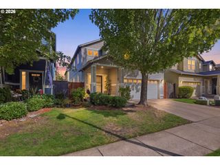 2465 PARK VIEW Dr, Eugene, OR 97408