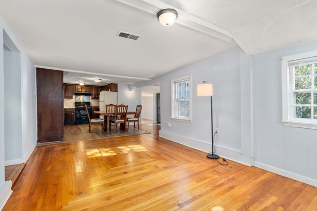 33 Plant Rd, Waltham, MA 02451