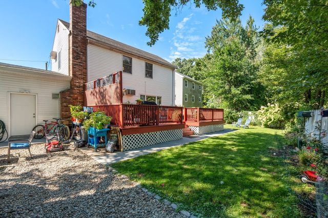 33 Plant Rd, Waltham, MA 02451