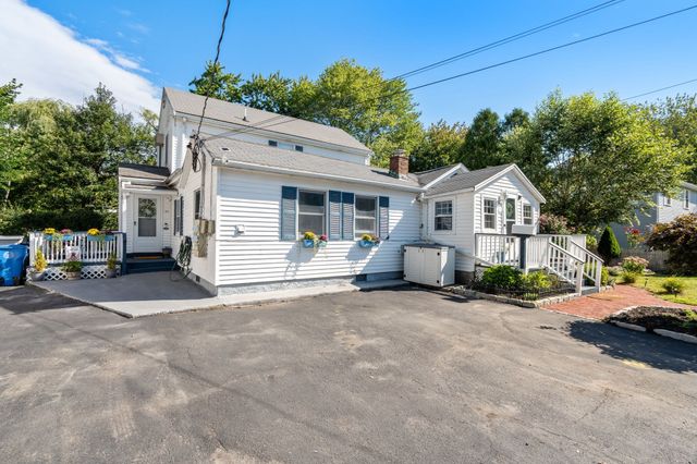 33 Plant Rd, Waltham, MA 02451