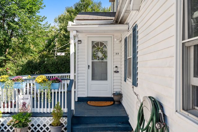 33 Plant Rd, Waltham, MA 02451