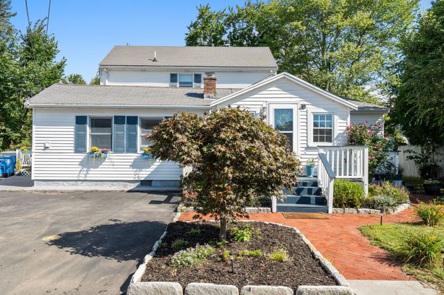 33 Plant Rd, Waltham, MA 02451